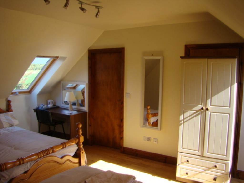 Restmore B&B Annascaul Экстерьер фото