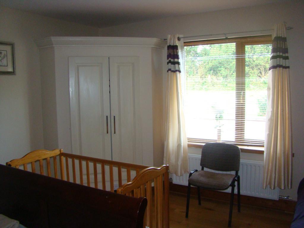 Restmore B&B Annascaul Экстерьер фото
